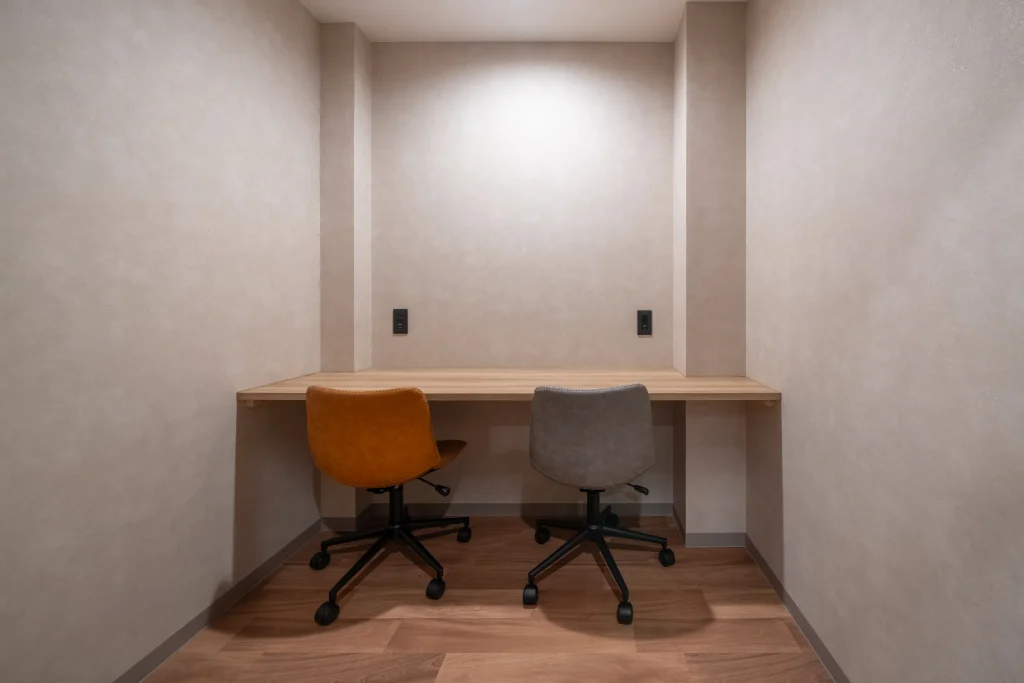 Business Park Mabuchi|二席を備えた個室のワークスペース